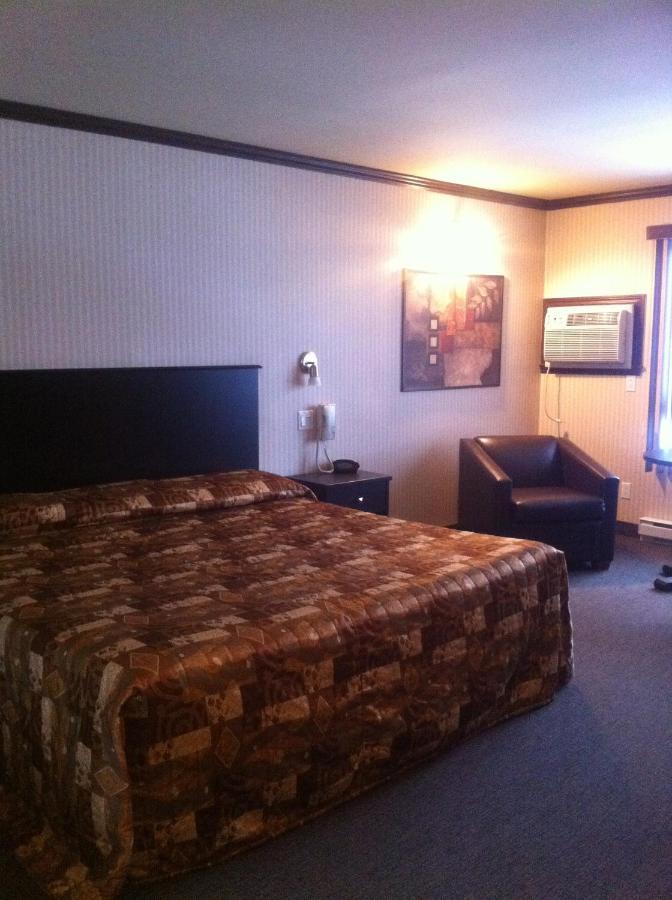 Motel Ideal Ste-Rose Laval Cameră foto